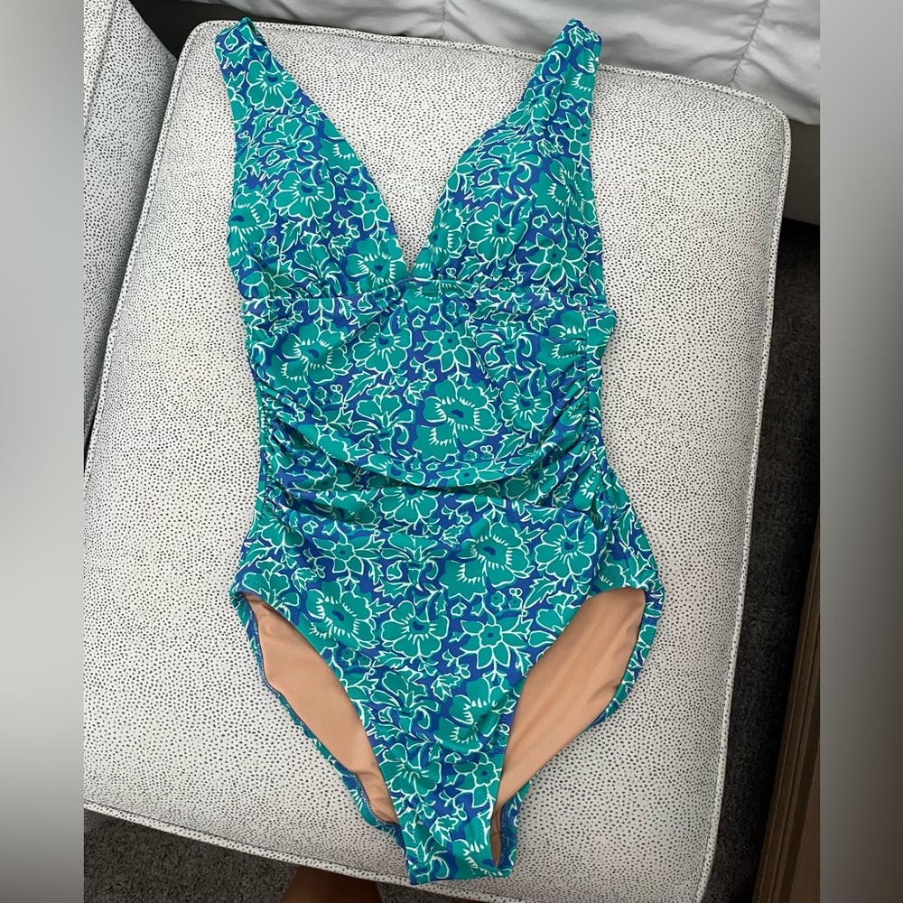 J Crew floral one piece swimsuit ☀️